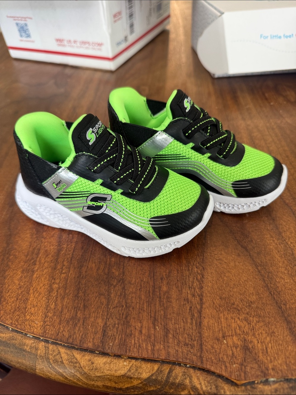 Light up sketchers